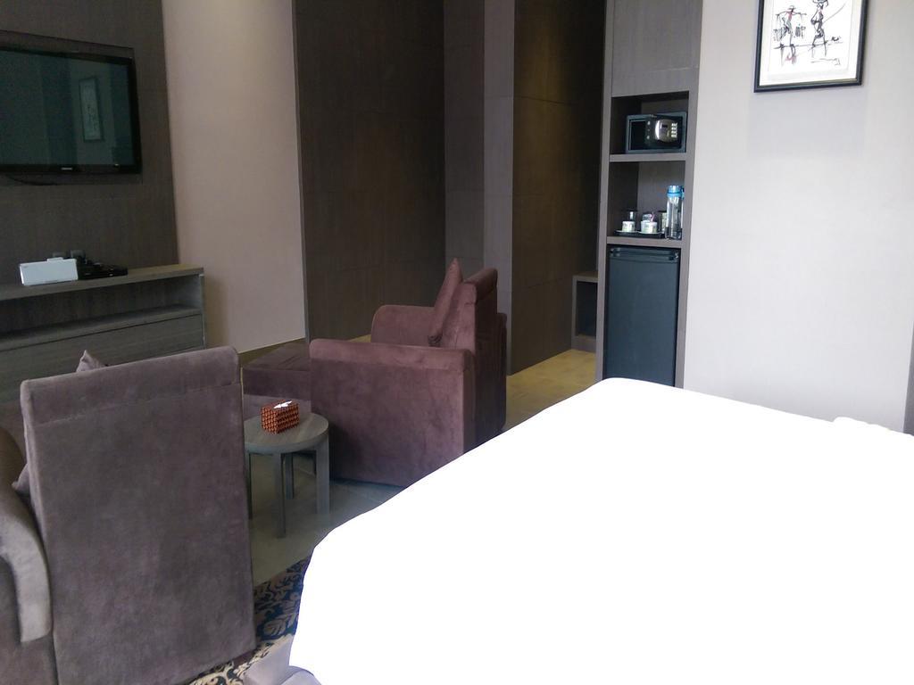 Holiday Palace Casino Resort Sihanoukville Ruang foto